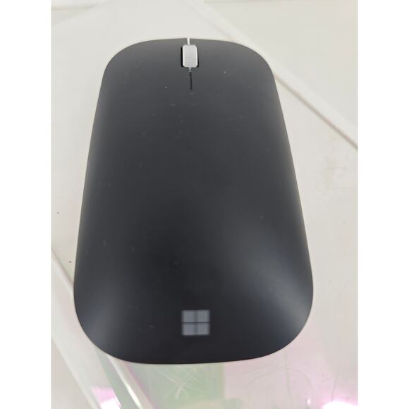 Microsoft Wireless Bluetooth Mobile Mouse — No USB Receiver - Picture 2 of 4